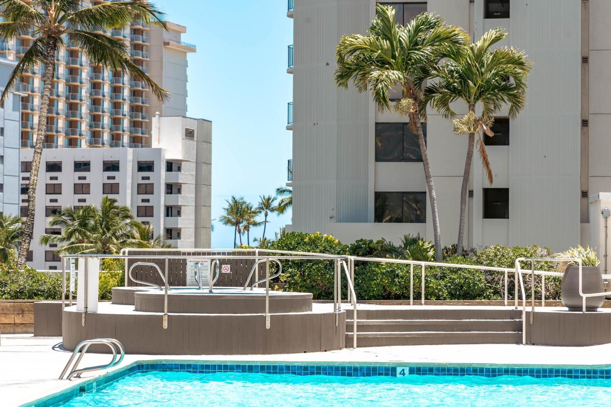 Ocean & Diamond Head Views - Near Beach - Parking! ホノルル エクステリア 写真